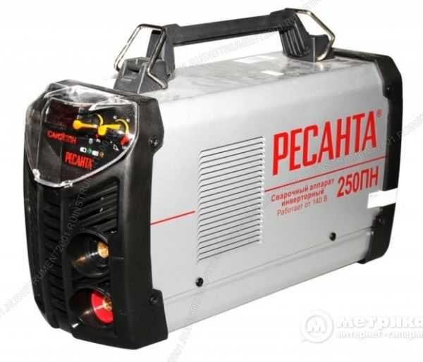 Il ressemble à un onduleur de soudage fonctionnant à tension réduite Rsanta SAI-250 PN. Les avis sur cet équipement sont pour la plupart positifs.