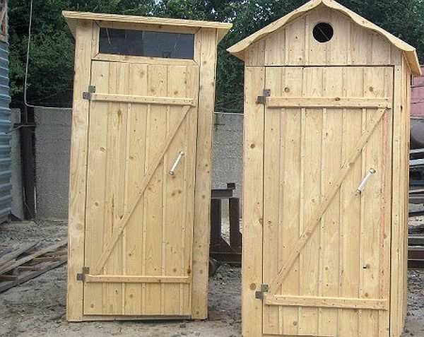 La forme et la taille de la cabine de toilette sont loin de toutes les différences qu'une toilette peut avoir