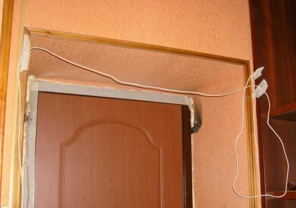 Vous pouvez également aménager le coin extérieur de la pente à l'aide d'un coin en bois