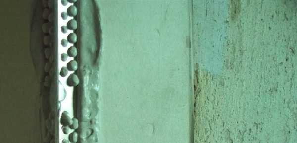 Il devrait y avoir trop de solution, mais aussi des vides