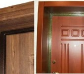 L'installation des pentes de porte en MDF ou en panneaux de particules stratifiés est simple et le résultat est merveilleux