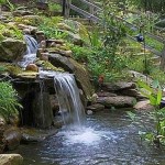 Même une petite cascade est un spectacle magique