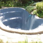 Après séchage, le plâtre a été peint avec de la peinture acrylique pour piscines (5 litres avaient disparu)