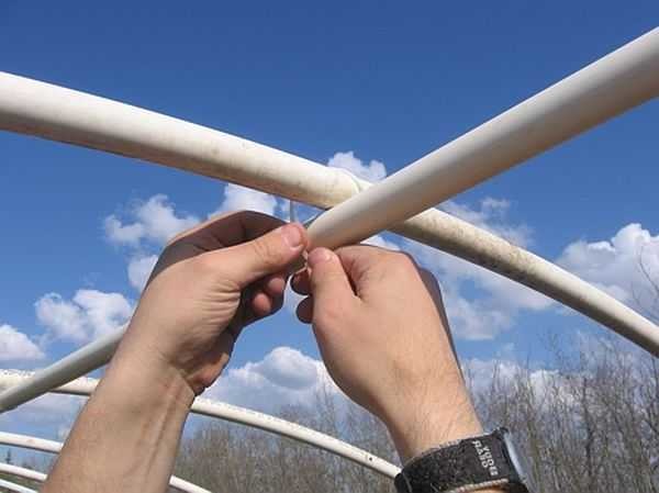Pinces en plastique - attaches universelles