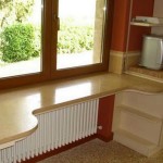 Le rebord de la fenêtre se transforme en table