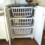 Vous n'avez pas envie de mettre un panier à linge dans une belle salle de bain? Faire une lingerie avec des tiroirs