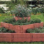 Une autre option pour un parterre de fleurs vertical à plusieurs niveaux