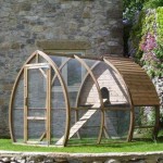 Un peu d'imagination et le poulailler devient une décoration du site