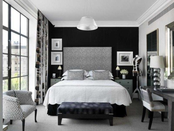 Chambre noire et blanche - pour l'élégance et l'audace. L'essentiel est une abondance de lumière et ne pas en faire trop avec du noir ...