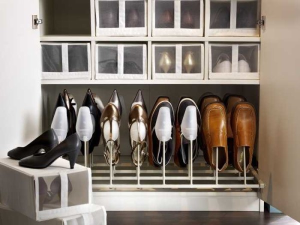 Système de chaussures rétractables