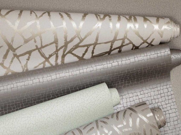 Plusieurs options de couleurs pour le papier peint intissé