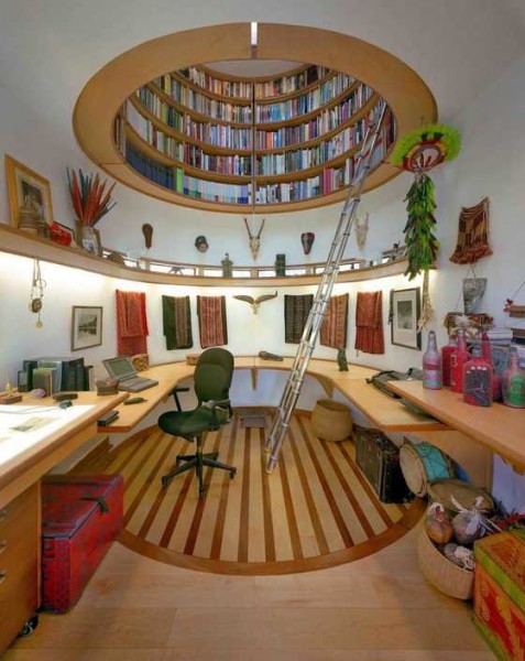 Design d'intérieur du bureau d'un représentant de la profession créative