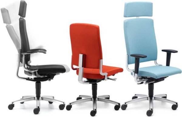Il est plus facile de choisir un modèle de chaise pendant plusieurs heures à table