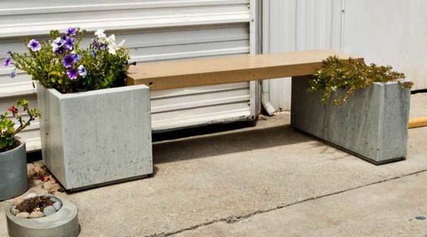 Banc de jardin-parterre de fleurs