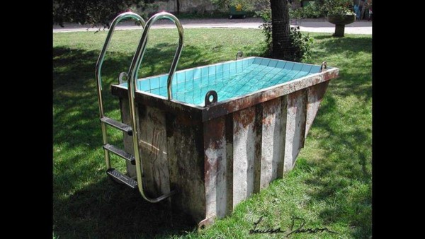 Une piscine durable dans le pays est simple))