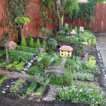Des herbiers aromatiques en forme de mini-village