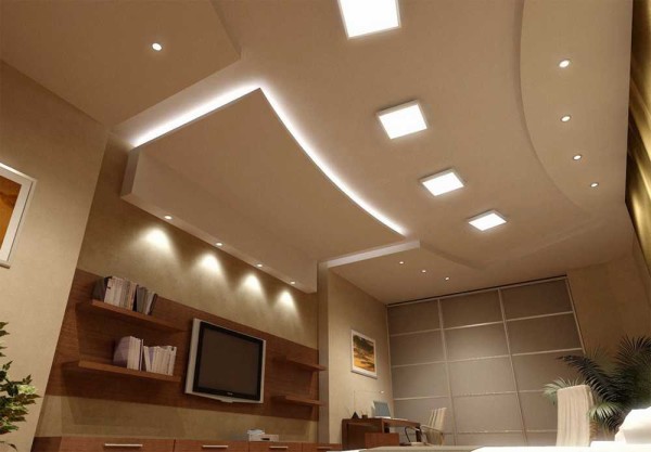 Configuration complexe avec un éclairage compétent = beau plafond