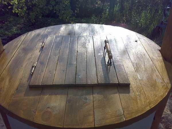 couvercle de puits en bois