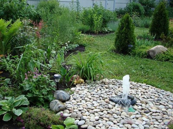 Rockery avec un ressort - voici à quoi pourrait ressembler cette fontaine