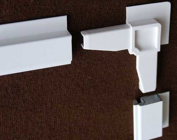 Nous collectons le cadre des sections du profil et des coins