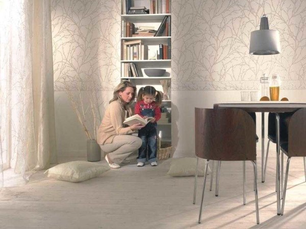 Les traditions sont brisées: la partie inférieure est plus légère que la partie supérieure