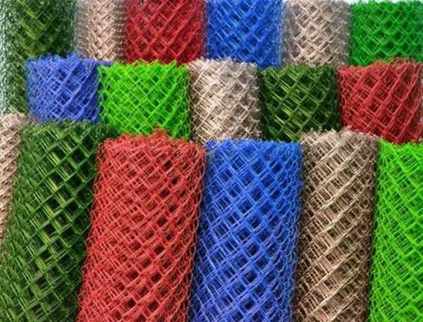 Filet en maille plastifiée - métal dans une pellicule plastique