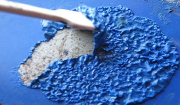 Voici à quoi ressemble la peinture après le nettoyage.