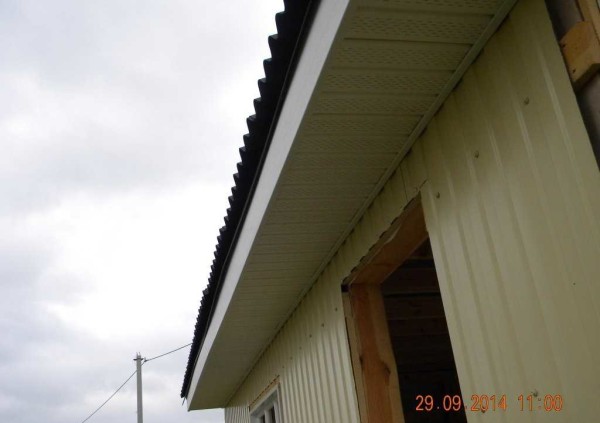 Il a fallu beaucoup de temps pour ourler les surplombs