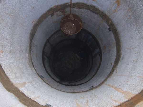 Connexion des anneaux avec des plaques métalliques (de préférence en acier inoxydable)
