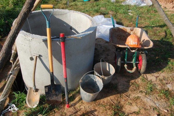 Outils nécessaires pour creuser un puits