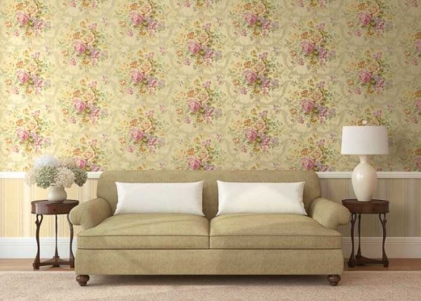 Fleurs classiques sur fond beige