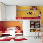 Placement de meubles peu encombrant sur deux murs adjacents