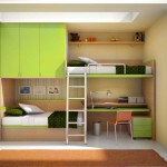 Les lits sont intégrés dans le mur du meuble