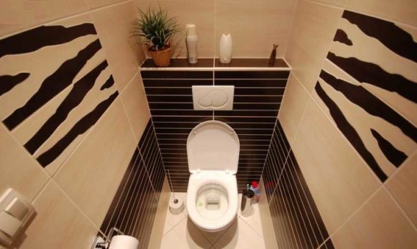 Conception de toilettes en noir et blanc