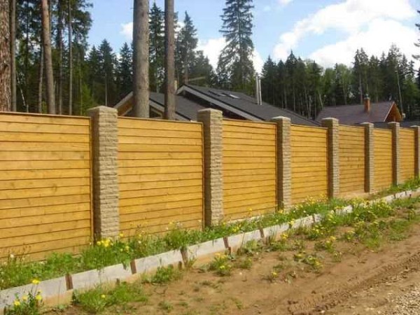 Le remplissage en bois peut être solide