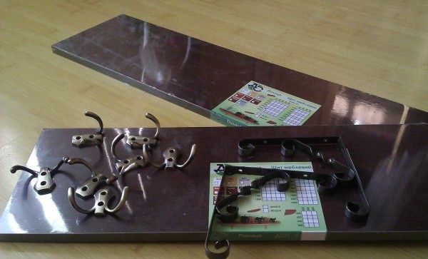 Ce dont vous avez besoin pour fabriquer un simple cintre dans le couloir
