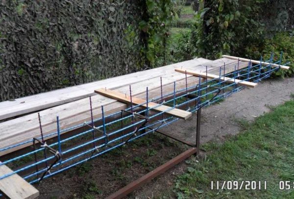 Cadre de couteau tricoté