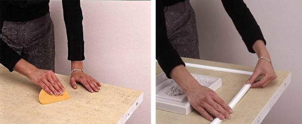 Nous chassons l'air restant, après séchage, nous collons des éléments décoratifs sur la porte