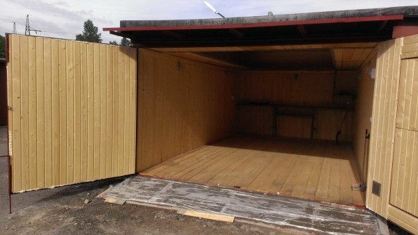 Plancher de bois fini