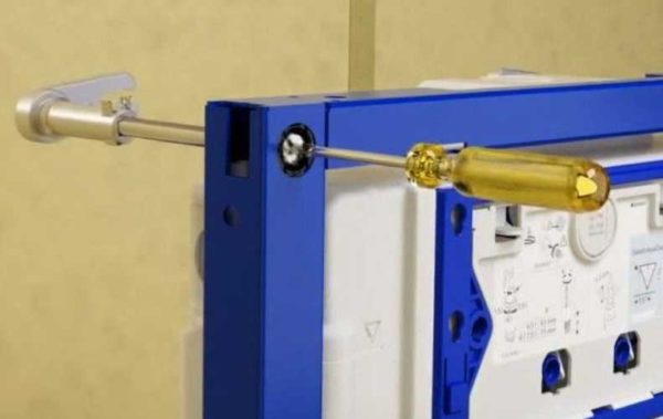 Installer les butées supérieures