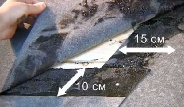Les joints sont enduits de mastic et ne doivent pas être inférieurs à 10-15 cm