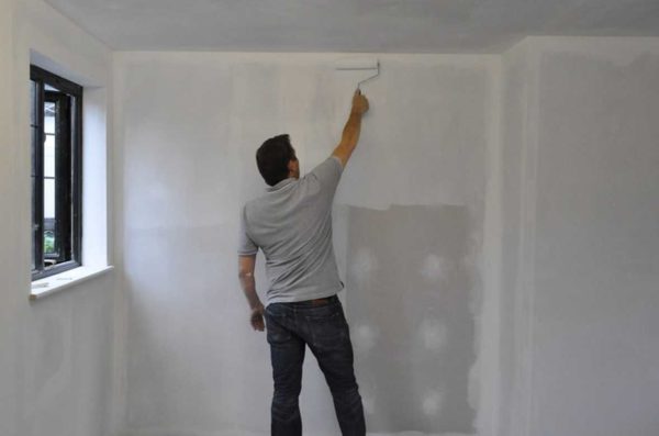 Apprêt mural