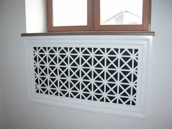 Des écrans plats sont installés si le radiateur est caché dans une niche