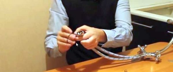 Installer un joint sur le corps