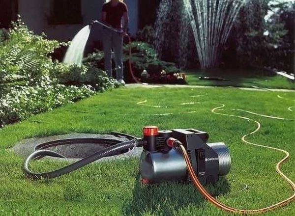 Les modèles de surface de pompes fécales ou de drainage sont attractifs pour leur mobilité
