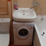 Entre la salle de bain et les toilettes