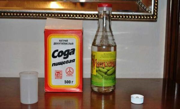 Soda et vinaigre - vous pouvez essayer