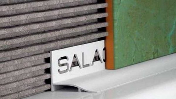 Bordure de salle de bain en plastique pour carrelage