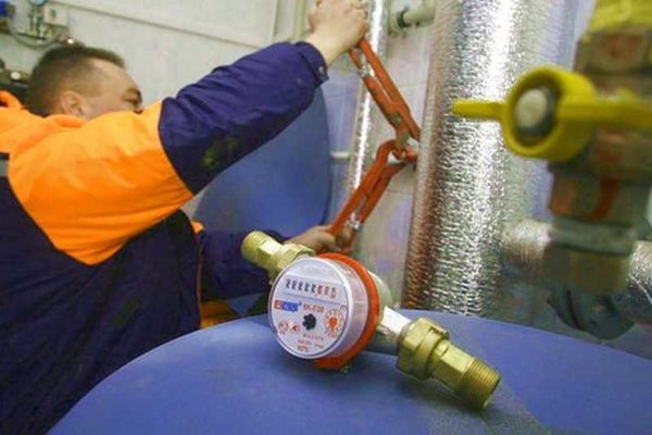 L'installation d'un compteur de chaleur pour le chauffage prend quelques heures