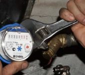 L'auto-installation de compteurs d'eau n'est pas